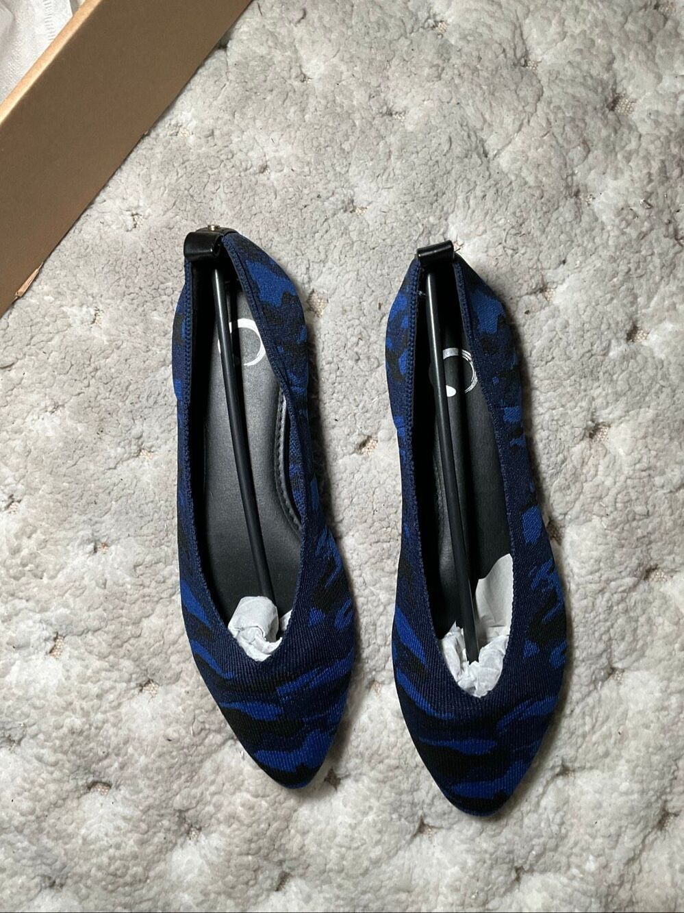 Journee Collection | karise flat - Picture 4 of 7